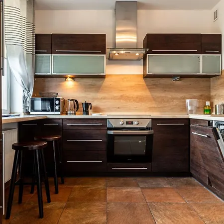 - Balcony, Park And Tram Nearby - By Rentujemy Wroclaw