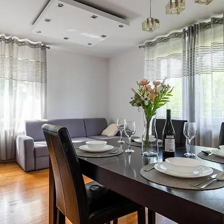 - Balcony, Park And Tram Nearby - By Rentujemy * ורוצלב
