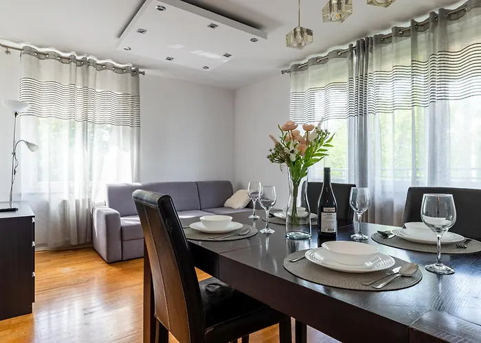 - Balcony, Park And Tram Nearby - By Rentujemy * Wroclaw