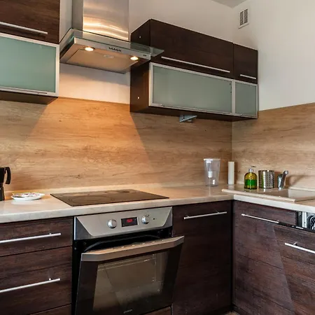 Apartman - Park And Tram Nearby - By Rentujemy *