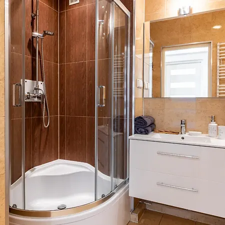 Appartamento - Balcony, Park And Tram Nearby - By Rentujemy