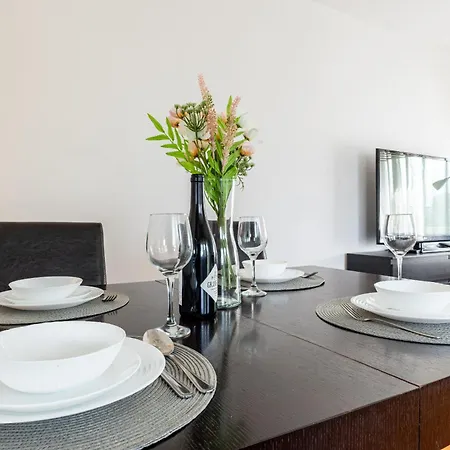 Appartamento - Balcony, Park And Tram Nearby - By Rentujemy Breslavia