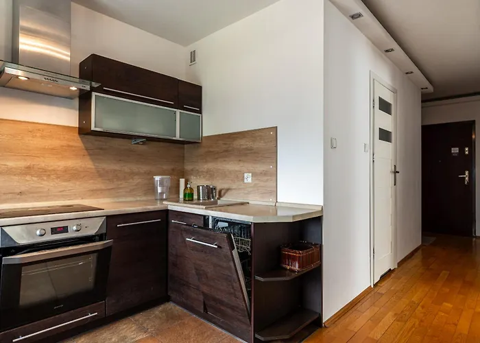 - Balcony, Park And Tram Nearby - By Rentujemy * Wrocław