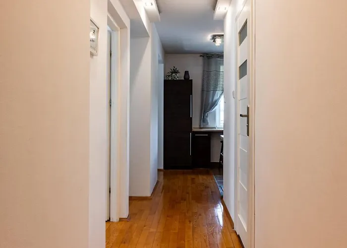 Appartement - Balcony, Park And Tram Nearby - By Rentujemy *