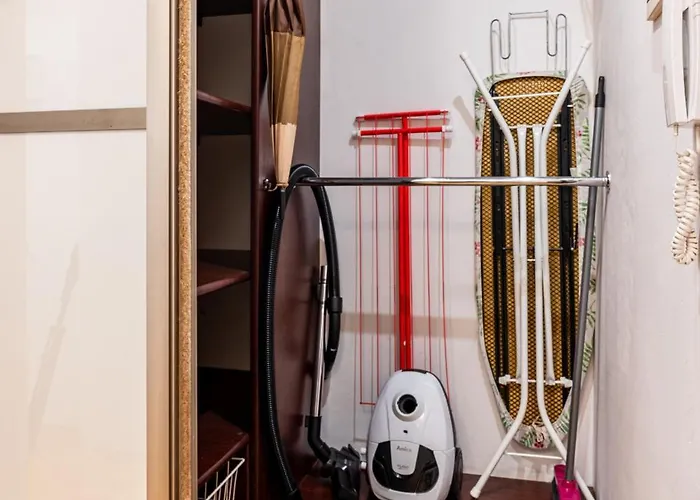 Apartment - Balcony, Park And Tram Nearby - By Rentujemy