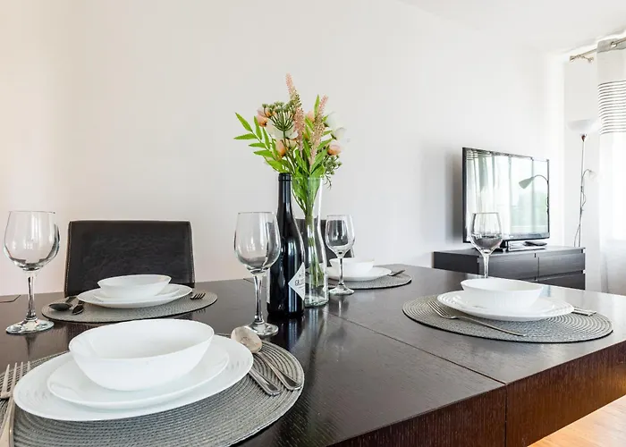 Apartment - Balcony, Park And Tram Nearby - By Rentujemy Breslau