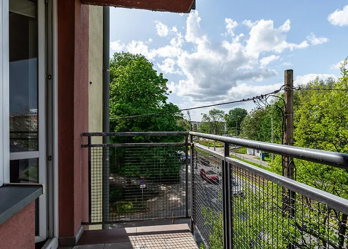 Appartement - Balcony, Park And Tram Nearby - By Rentujemy